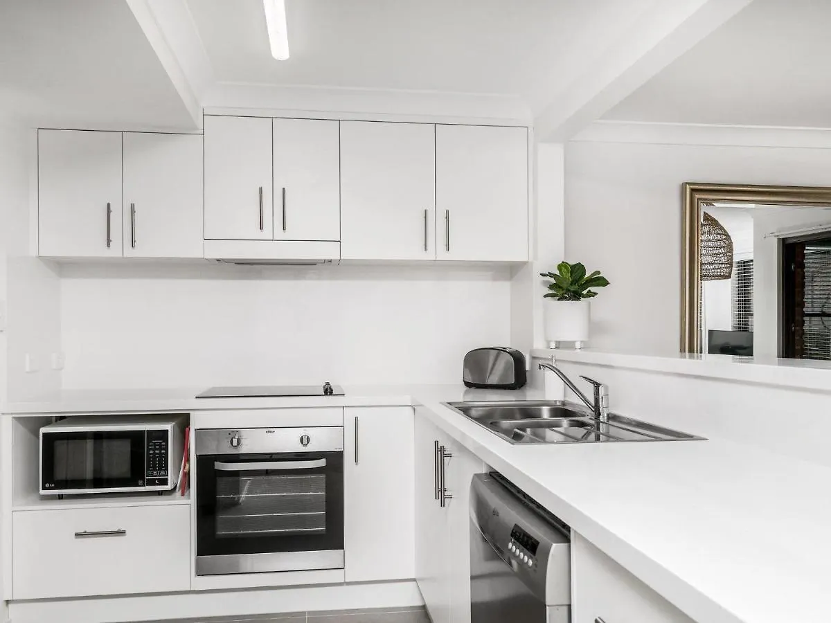 Calinda Sol 10 Villa Byron Bay 0*,