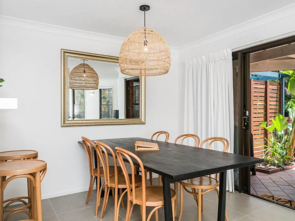 Calinda Sol 10 Villa Byron Bay